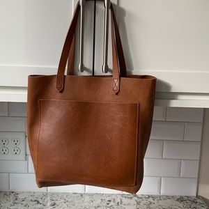 Great leather bag by Madewell!